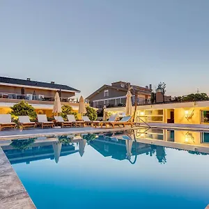 Kore ** Çeşme